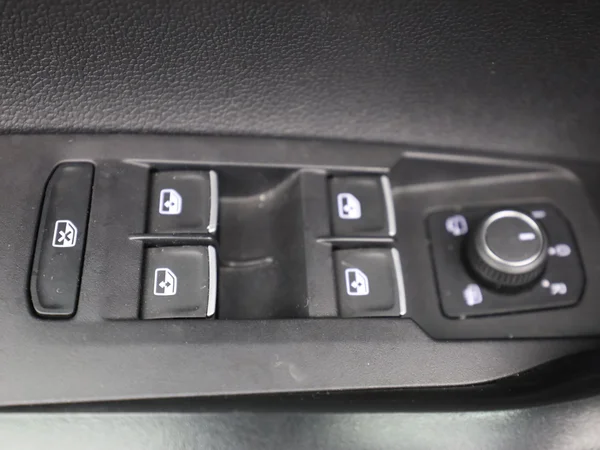 VOLKSWAGEN Taigo (2024) — foto 4 van 19