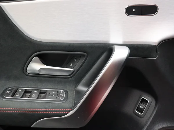 Mercedes-Benz A-Klasse (2021) — foto 21 van 22