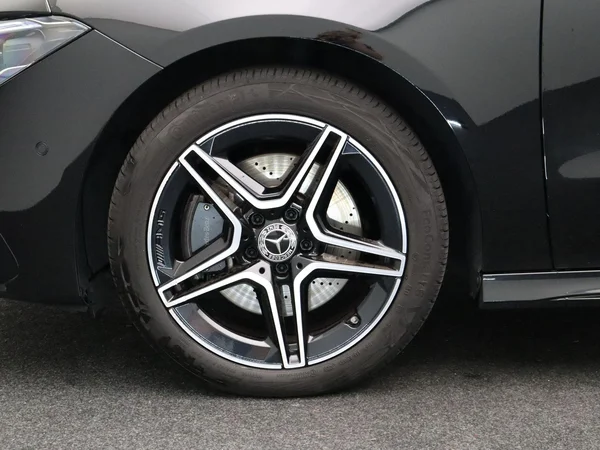 Mercedes-Benz CLA (2024) — foto 25 van 27
