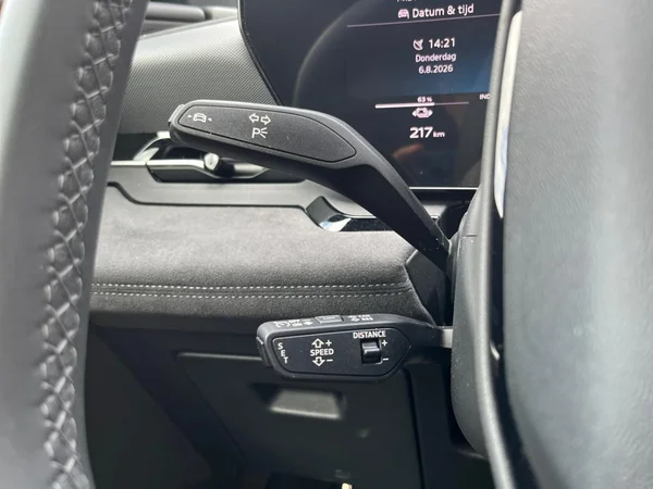 AUDI SQ6 Sportback e-tron (2025) — foto 6 van 24