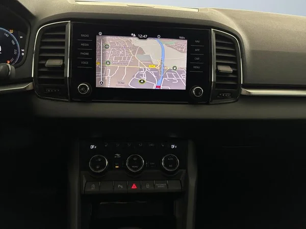 SKODA Karoq Dsl (2022) — foto 7 van 17