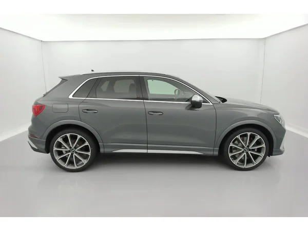 AUDI RSQ3 (2020) — foto 15 van 24