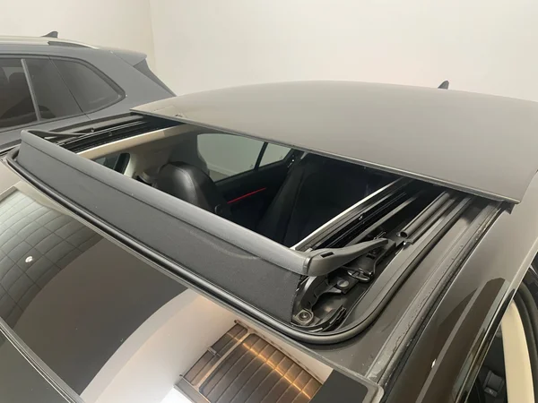 VOLKSWAGEN Golf VIII (2025) — foto 3 van 15