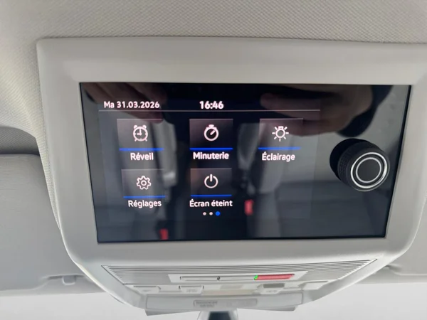 VOLKSWAGEN T6 California (2023) — foto 10 van 24