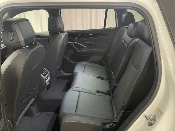 VOLKSWAGEN Tayron eHybrid (PHEV) (2025) — foto 6 van 15