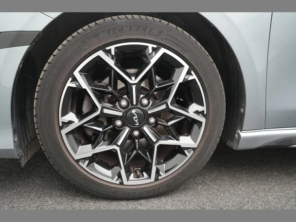 KIA Ceed (2023) — foto 29 van 29