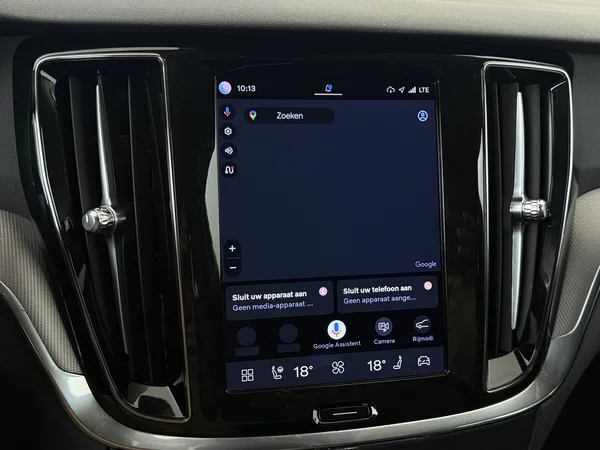 VOLVO V60 (2022) — foto 10 van 33
