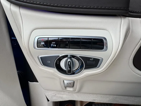 Mercedes-Benz G-Klasse (2022) — foto 16 van 28