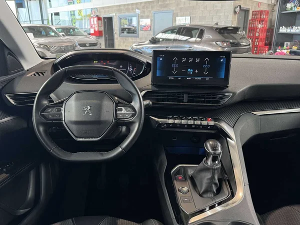 Peugeot 3008 (2022) — foto 18 van 18