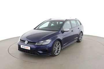 Volkswagen Golf 123085cd-eb98-41e3-9eca-ed431a272db3