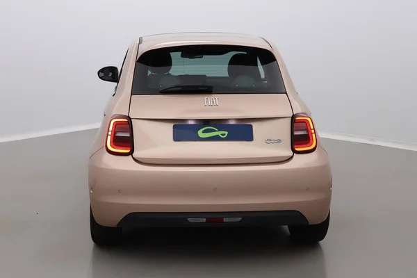 Fiat E-500 (2022) — foto 30 van 35