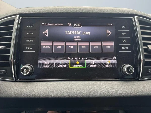 SKODA Karoq Dsl (2021) — foto 14 van 31