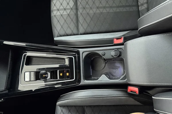 Volkswagen Golf VIII (2024) — foto 3 van 38