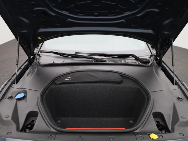 Polestar 2 (2023) — foto 31 van 41