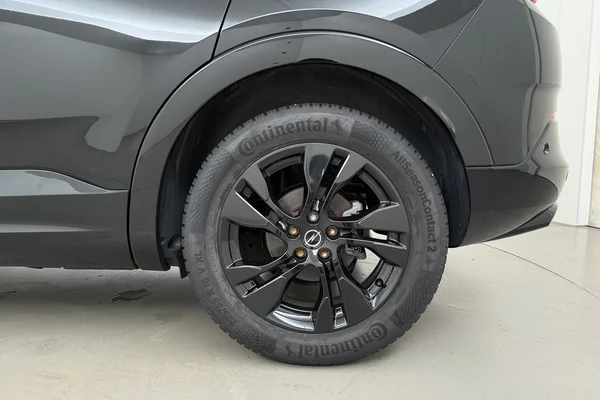 Opel Grandland (2022) — foto 18 van 21