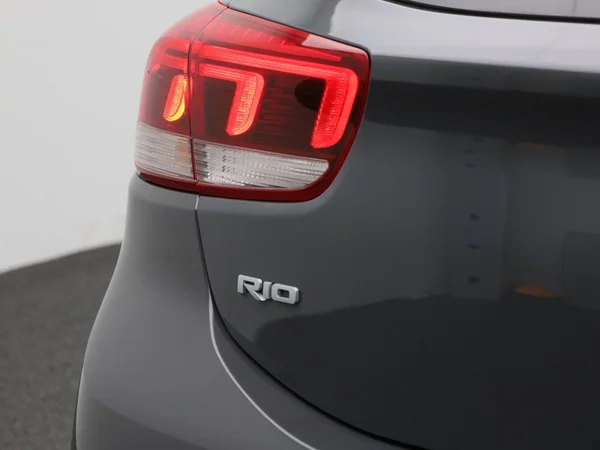 Kia Rio (2023) — foto 28 van 37