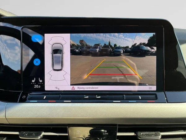 VOLKSWAGEN Golf VIII SW (2024) — foto 6 van 22