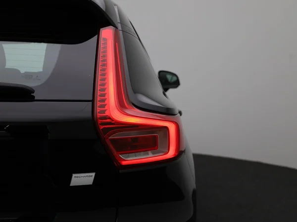 Volvo XC40 (2023) — foto 31 van 42