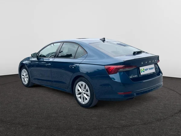 SKODA Octavia (2021) — foto 8 van 18