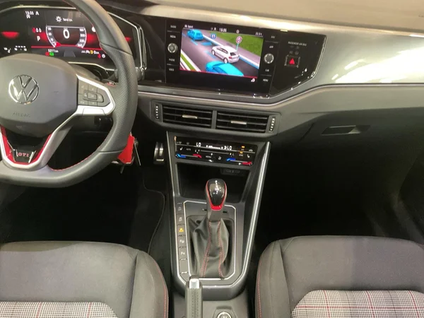 VOLKSWAGEN Polo GTI (2025) — foto 3 van 22