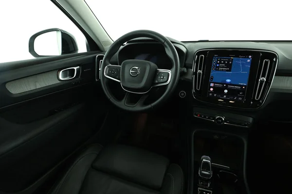 Volvo XC40 (2023) — foto 4 van 16