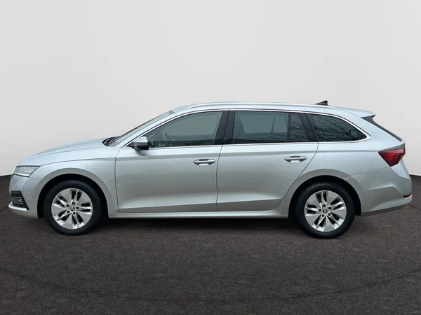 SKODA Octavia Combi (2022) — foto 24 van 24