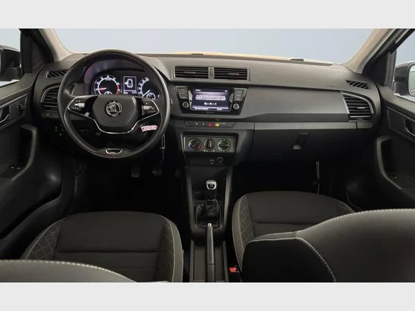 Skoda Fabia (2021) — foto 2 van 24