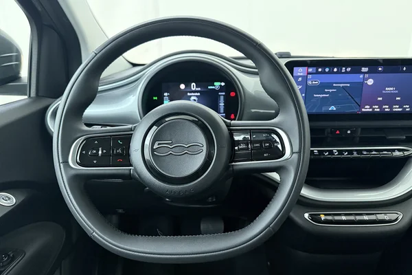Fiat E-500 (2022) — foto 2 van 17