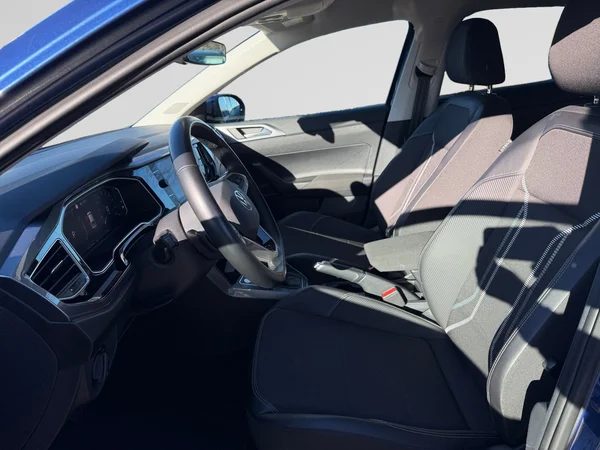 VOLKSWAGEN Taigo (2023) — foto 3 van 19