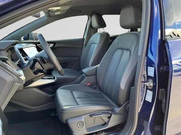 AUDI Q4 e-tron (2025) — foto 18 van 22