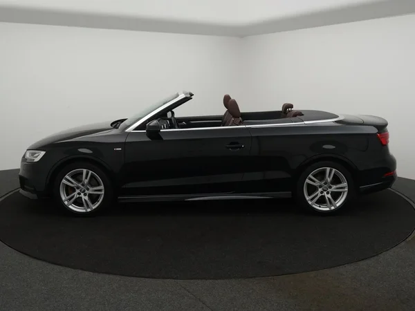 AUDI A3 Cabriolet (2020) — foto 33 van 35