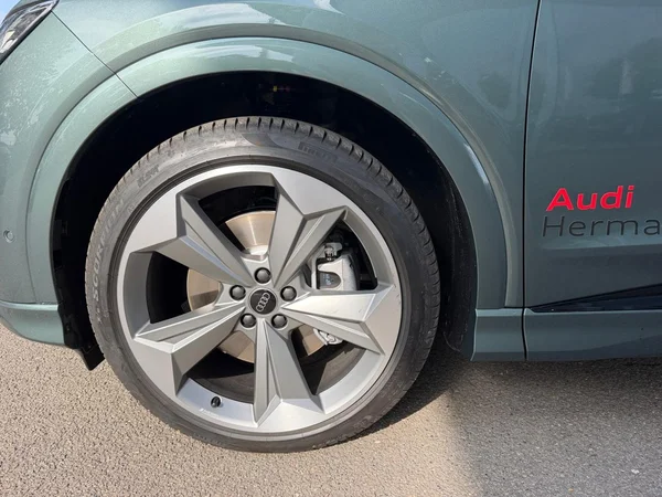 AUDI Q4 e-tron (2026) — foto 2 van 16