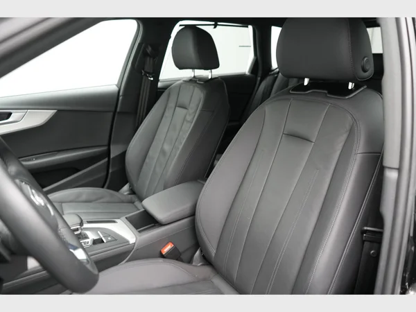 AUDI A4 Avant (2022) — foto 15 van 32