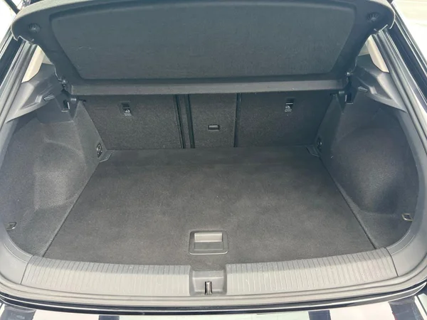 VOLKSWAGEN T-Roc (2019) — foto 17 van 18