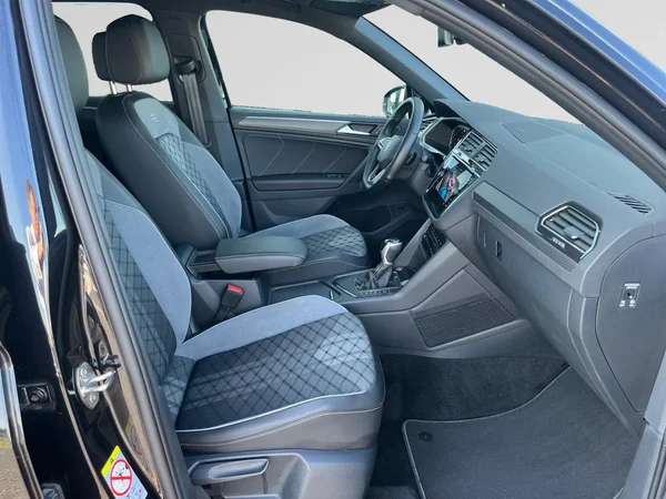 VOLKSWAGEN Tiguan (2023) — foto 21 van 24
