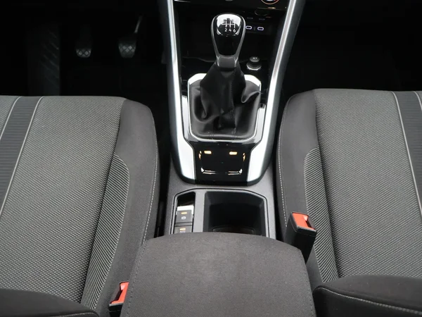 Volkswagen T-Roc (2022) — foto 6 van 25