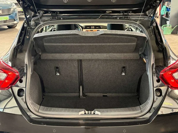 Nissan Micra (2019) — foto 14 van 18