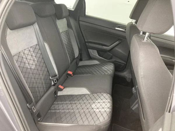 VOLKSWAGEN Taigo (2025) — foto 35 van 36