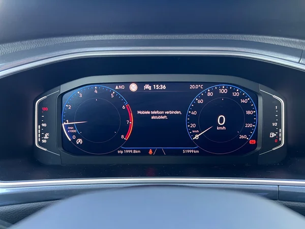 VOLKSWAGEN T-Roc (2023) — foto 6 van 24