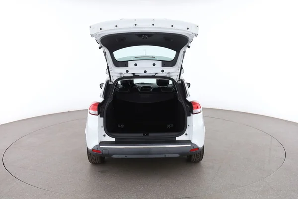 Renault Clio (2017) — foto 7 van 16