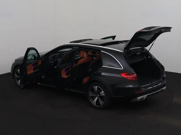 MERCEDES C 220 (2022) — foto 30 van 31