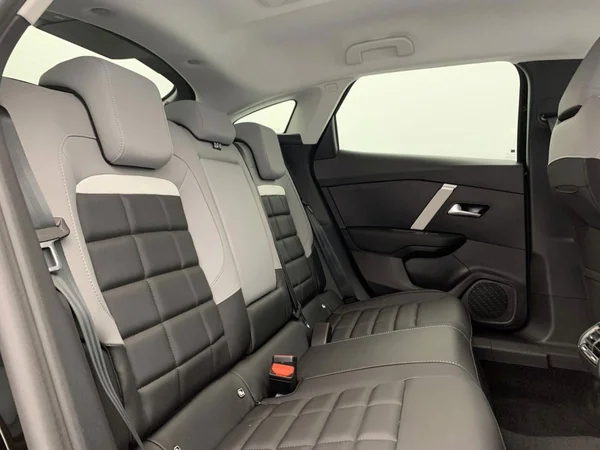 Citroen C4 (2025) — foto 2 van 26