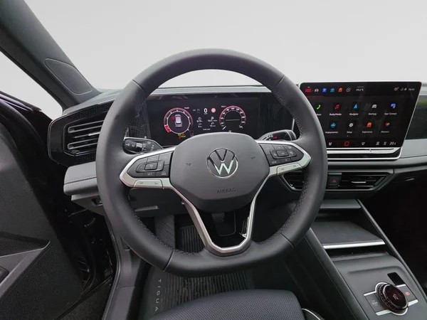 VOLKSWAGEN Tiguan (2026) — foto 4 van 24