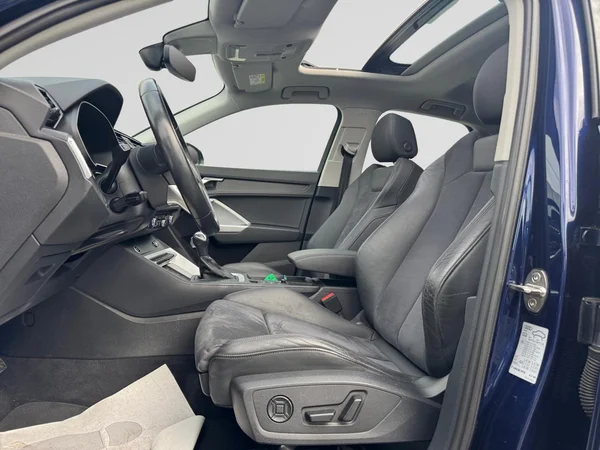 AUDI Q3 Sportback (2023) — foto 24 van 24