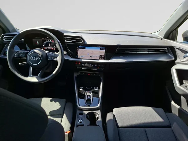 AUDI A3 Sportback (2025) — foto 2 van 24