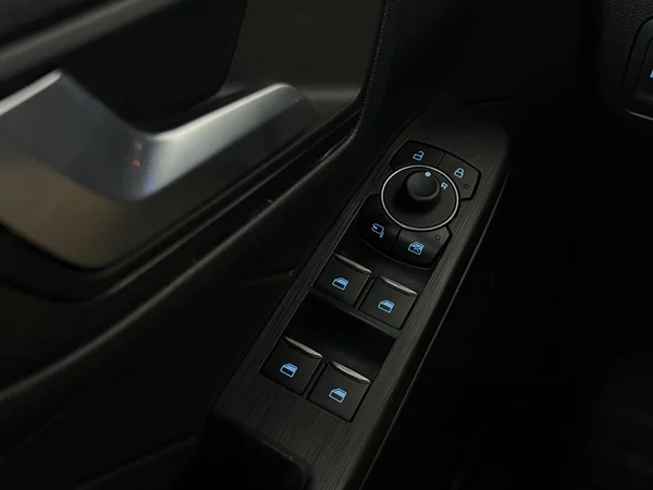 FORD Kuga (2023) — foto 20 van 29
