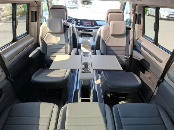 VOLKSWAGEN Multivan T7 Long eHybrid (PHEV) (2025) — foto 8 van 23