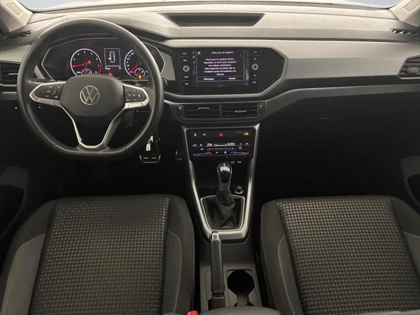 VOLKSWAGEN T-Cross (2022) — foto 4 van 17
