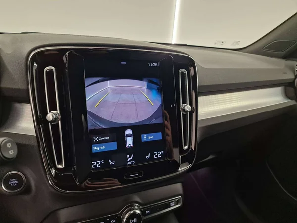 Volvo XC40 (2023) — foto 6 van 16