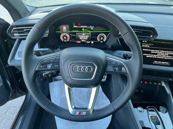 AUDI A3 Sedan (2025) — foto 15 van 24